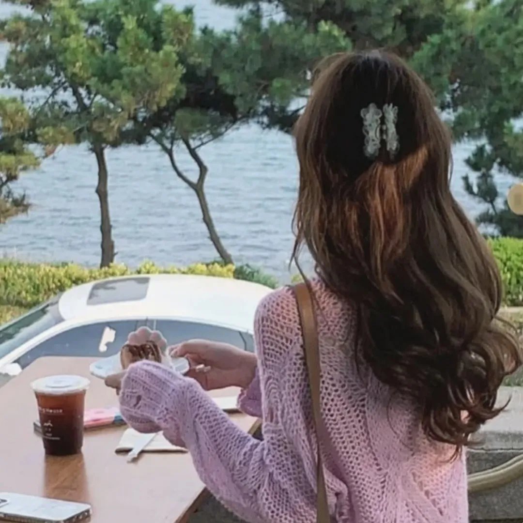 重聚海报